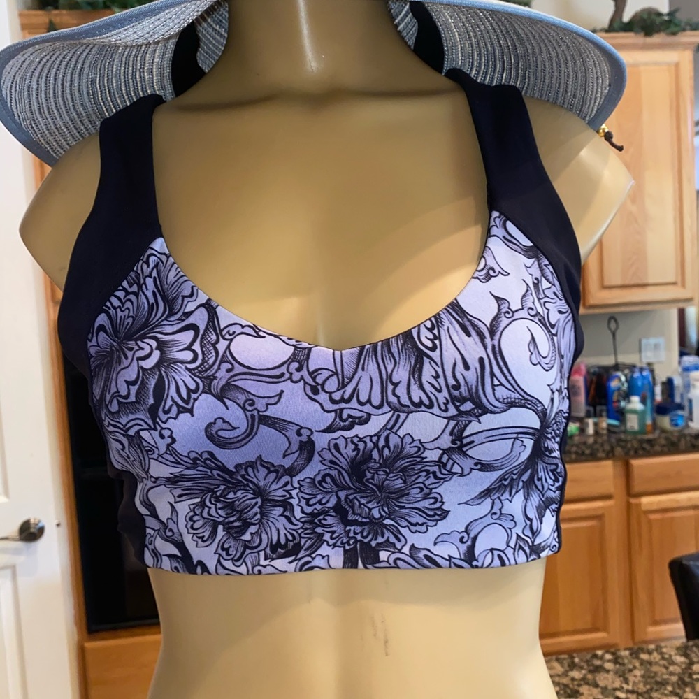 Bra sz 8 Euc